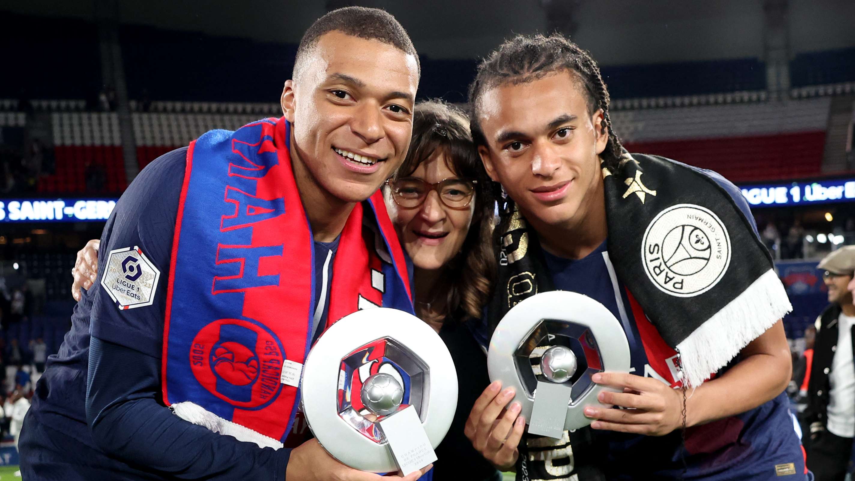 防守端也出 防守端也出